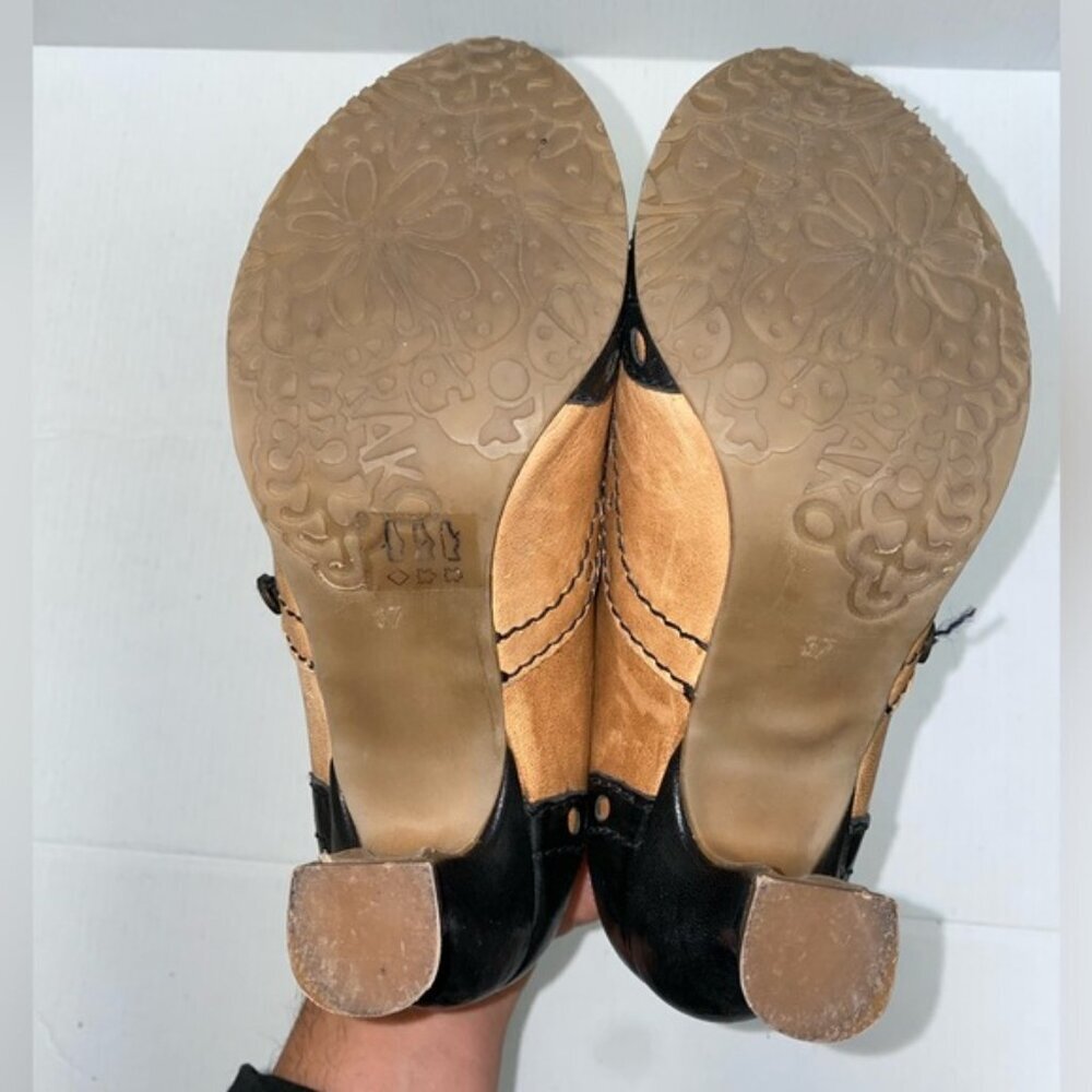 Gold Button Size 37 - Picture 5 of 7